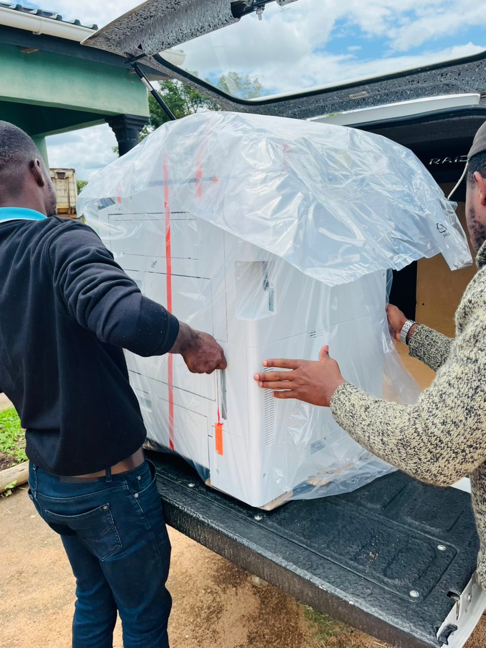 Equipment Offloading — Careful Handling